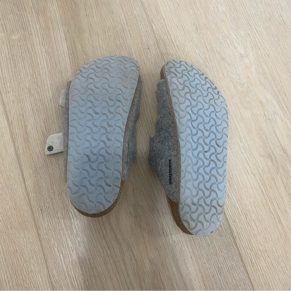 Birkenstock Arizona Gray Wool Double Strap Slides - Picture 5 of 5